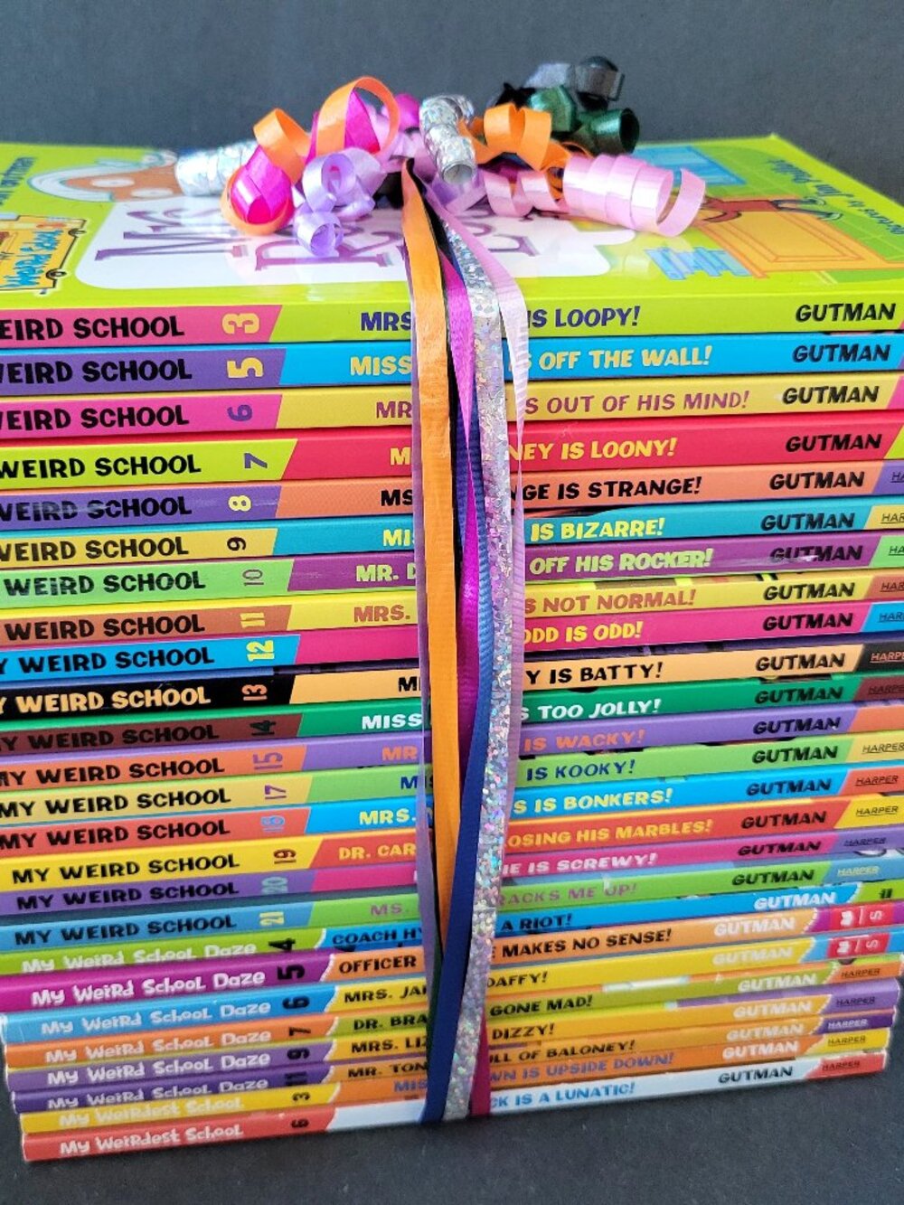 MY WEIRD SCHOOL BOOKS LOT OF 25 BY DAN GUTMAN WEIRDEST DAZE BOYS GIRLS AGES 6-10